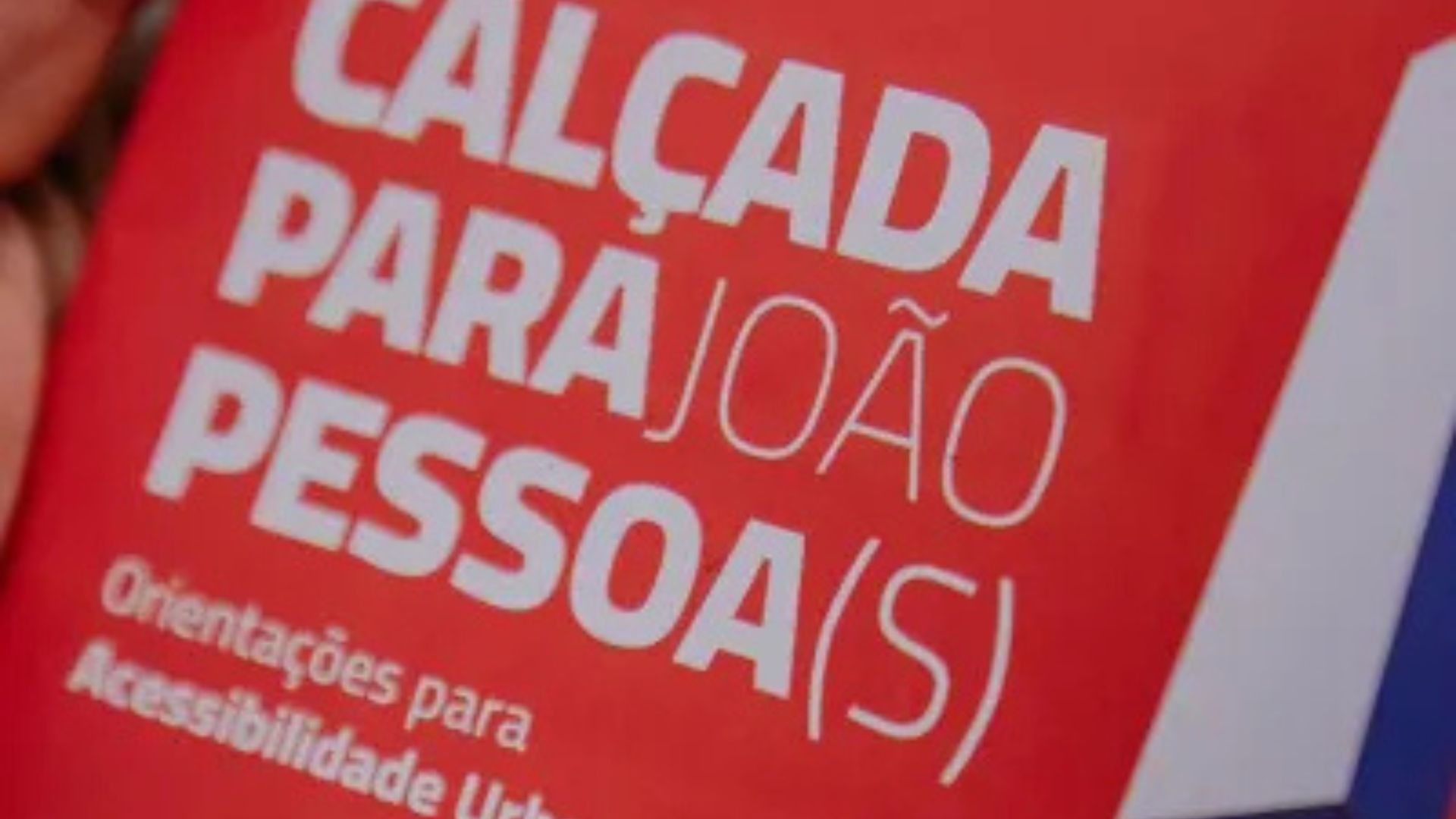 Prefeitura de João Pessoa e UFPB lançam cartilha para construção de calçadas acessíveis Prefeitura de João Pessoa e UFPB lançam cartilha para construção de calçadas acessíveis